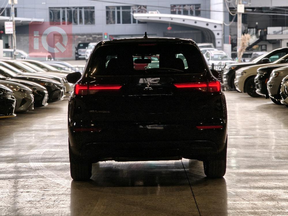 ميتسوبيشي اوتلاندر